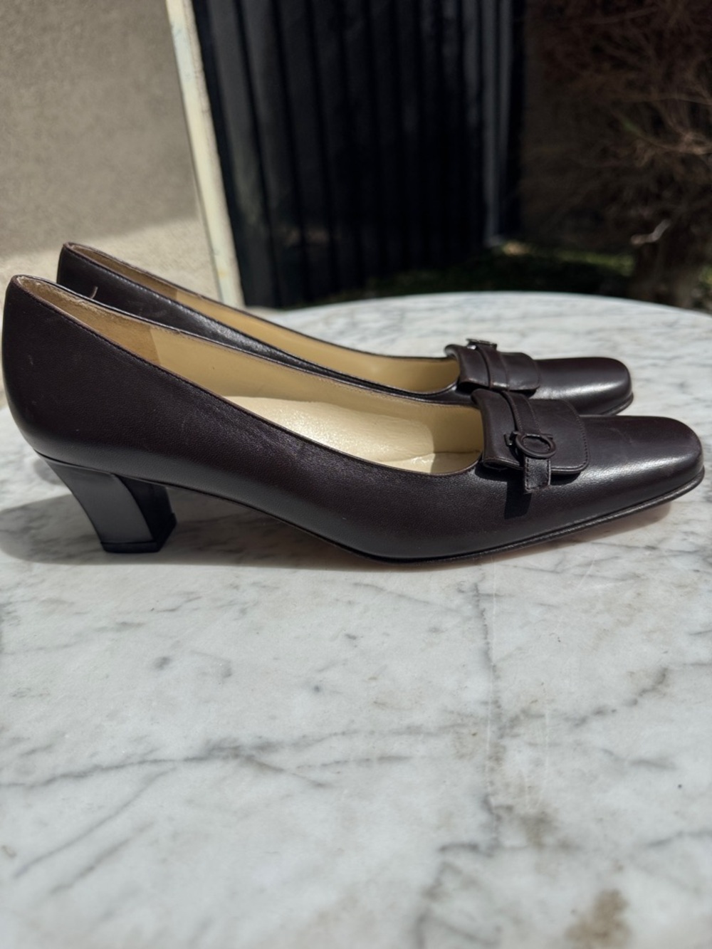 Salvatore Ferragamo Boutique Leather Loafers | Brown Gancini Pumps|8.5 4A Narrow - Picture 4 of 7